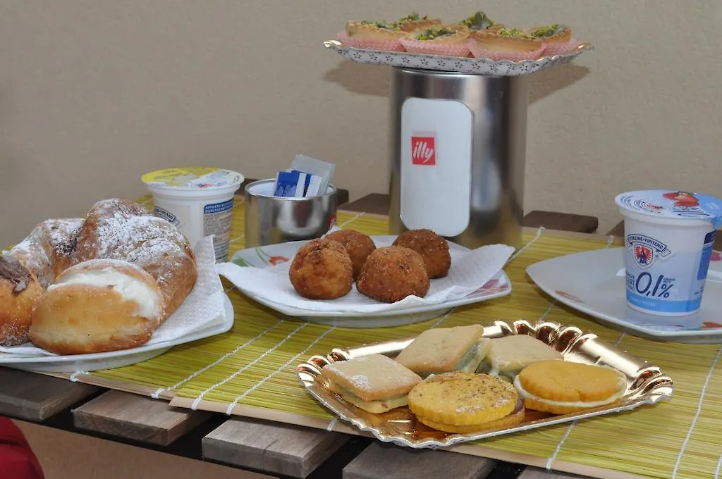 Rooms And Breakfast Zefiro Guest house