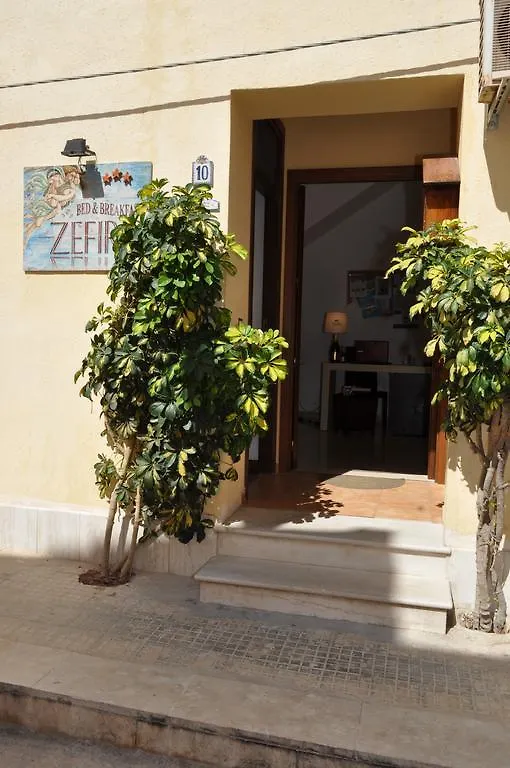 Rooms And Breakfast Zefiro San Vito Lo Capo 3*,