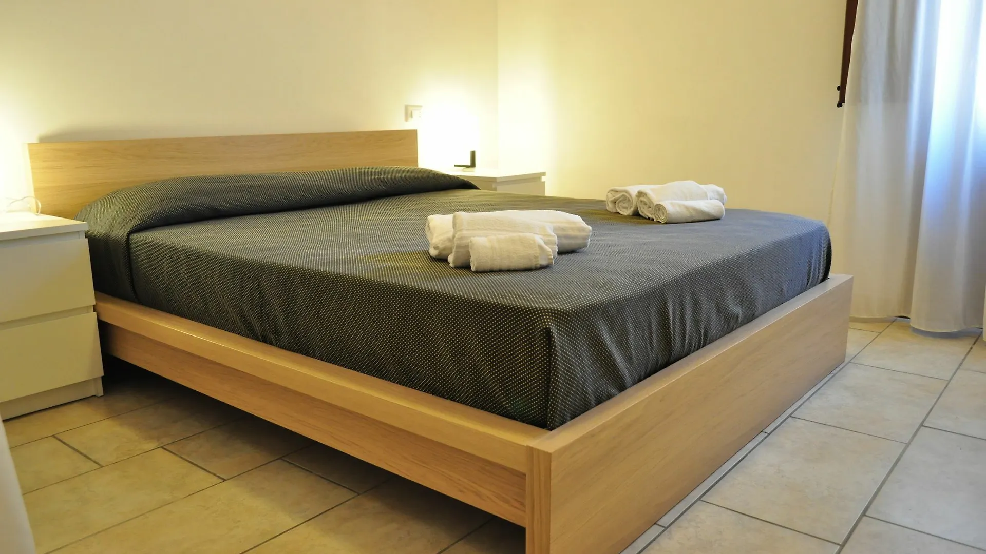Rooms And Breakfast Zefiro Guest house