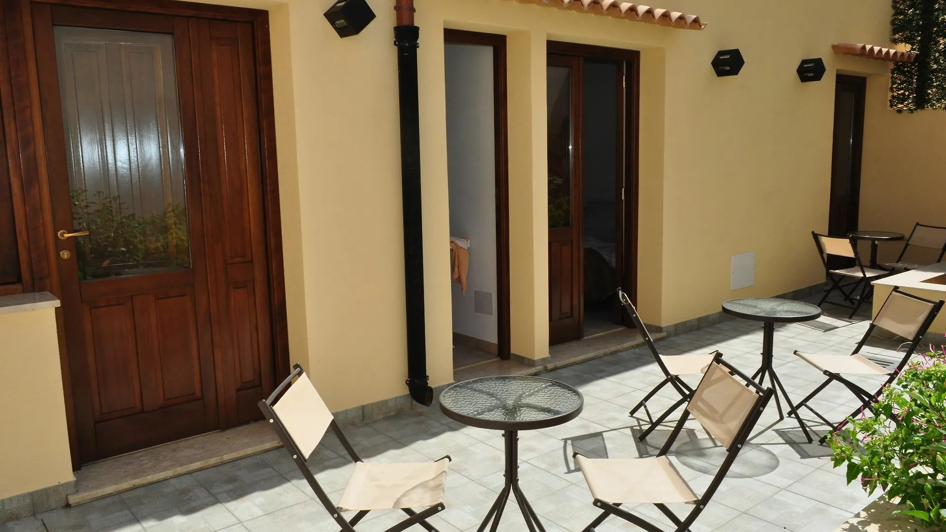 Rooms And Breakfast Zefiro 3*, San Vito Lo Capo Italy
