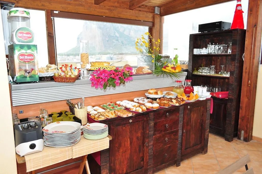 Rooms And Breakfast Zefiro 3*, San Vito Lo Capo Italy